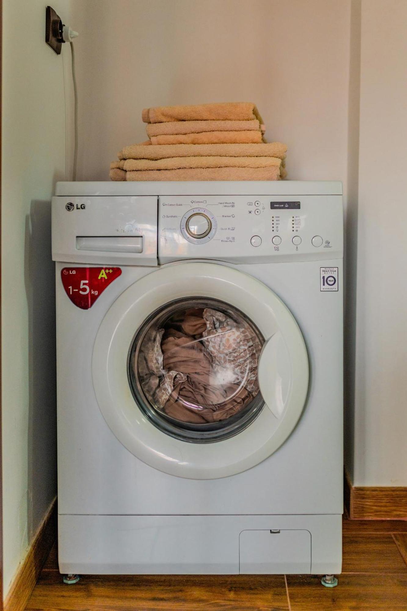 M Apartment Aproape De Plaja Mangalia Ngoại thất bức ảnh